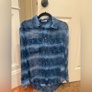 Equipment blue snakeskin blouse